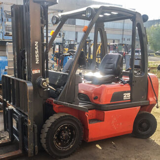 Вилочный погрузчик NISSAN UD02A25PQ
