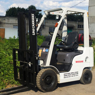 Вилочный погрузчик Nissan P1F1A15D