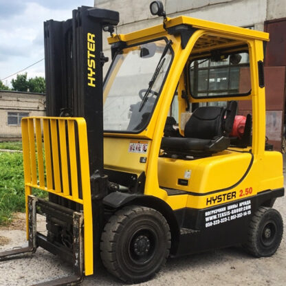 Hyster H2.5FT вид спереди3