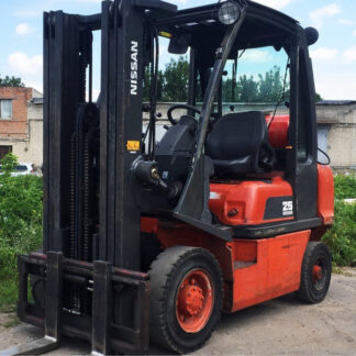 Вилочный погрузчик NISSAN UD02A25U
