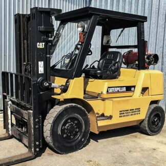 Вилочный погрузчик  CATERPILLAR GP40K